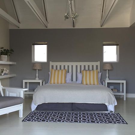 Sea Breeze Beach House プレッテンバーグ・ベイ エクステリア 写真